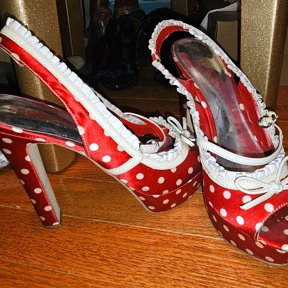 Guess Red Retro Pin-Up Heels Sz 7.5 Polka Dot, Dorothy